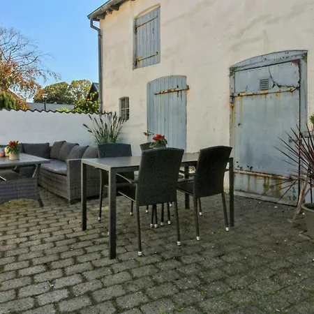 Maelle - 25km From The Sea By Interhome *